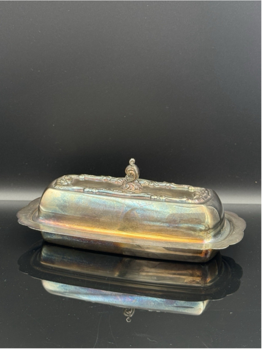 Vintae/Antique Butter Dish w/ lid - Grandmacore - Pilgrim 70 Silver Plated